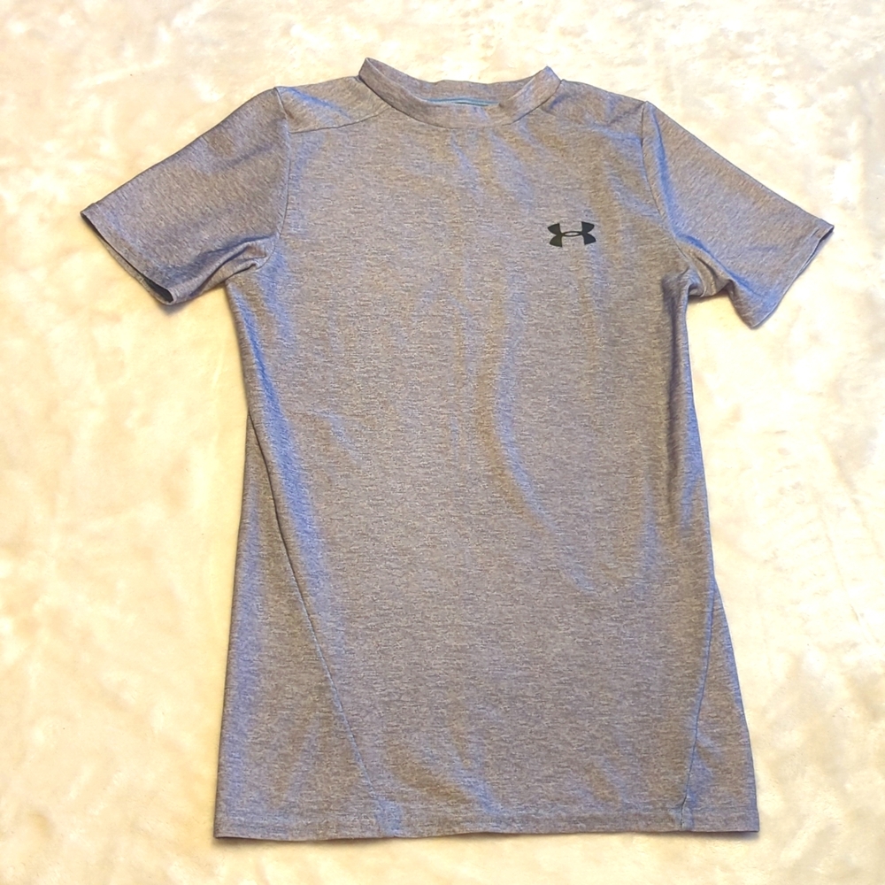 Under Armour HeatGear Boys Medium Athletic Tee